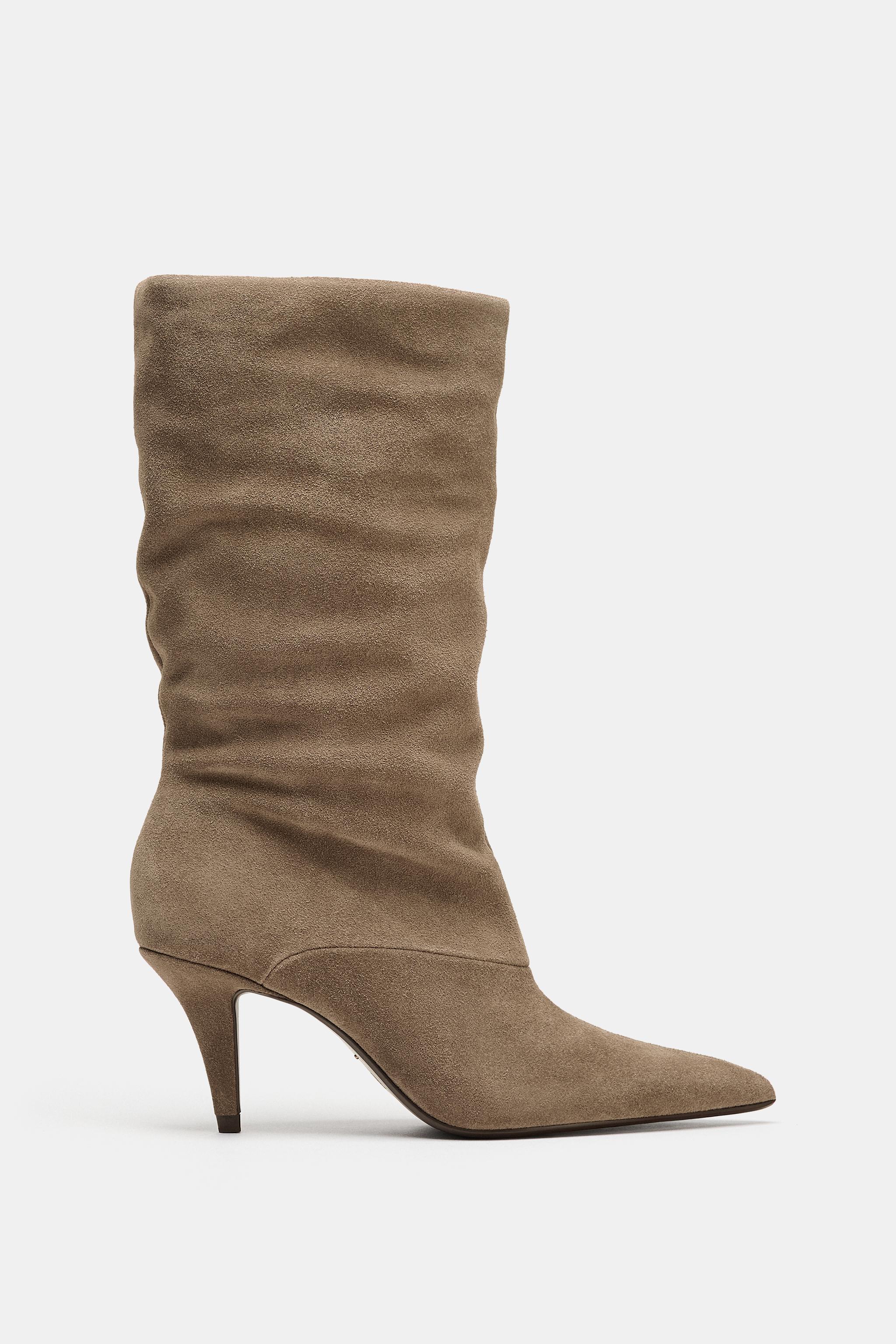 BOTTES À TALONS FRONCÉES EN CROÛTE DE CUIR